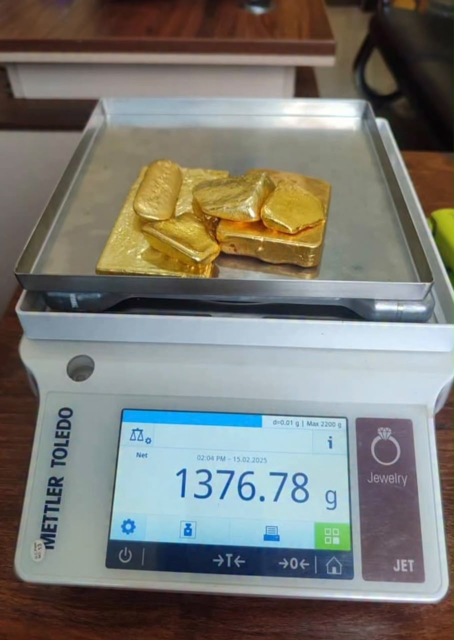 Gold bar close-up